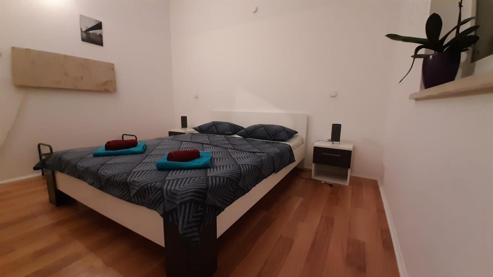Apartment Shankini Pula Exteriör bild