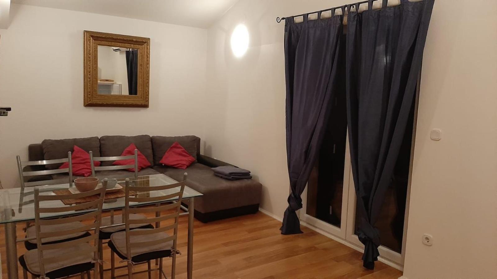 Apartment Shankini Pula Exteriör bild